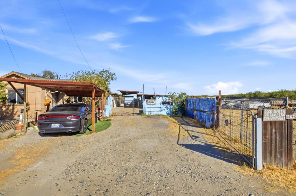 ML82063469 Property Photo 2