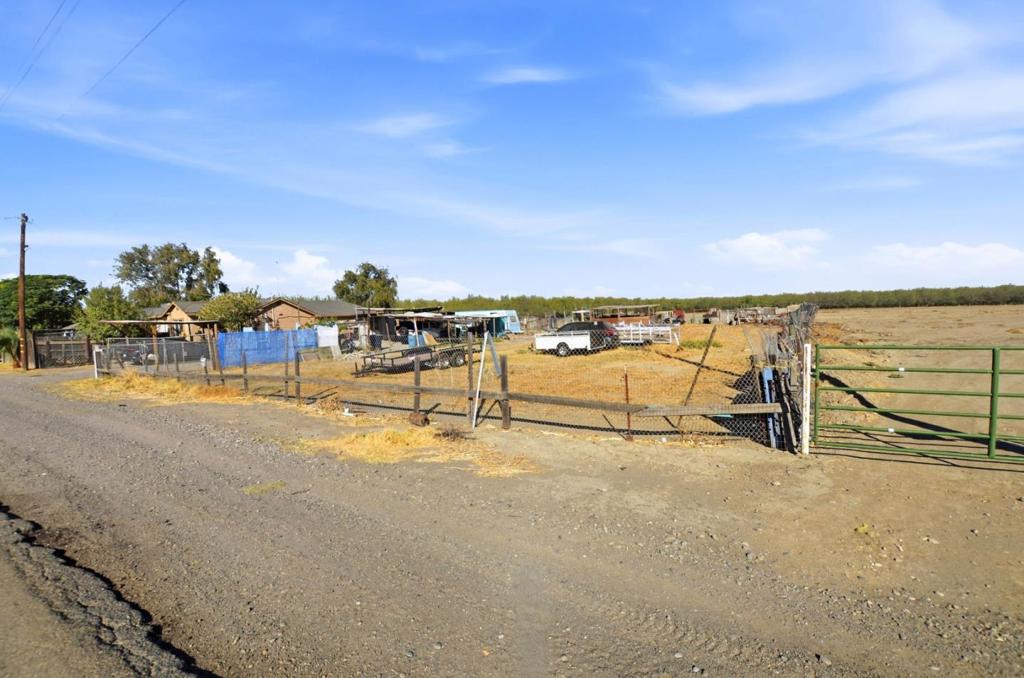 ML82063469 Property Photo 13