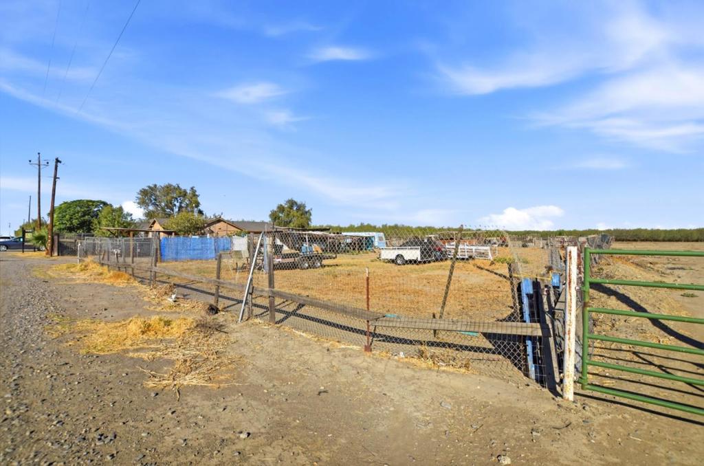 ML82063469 Property Photo 14