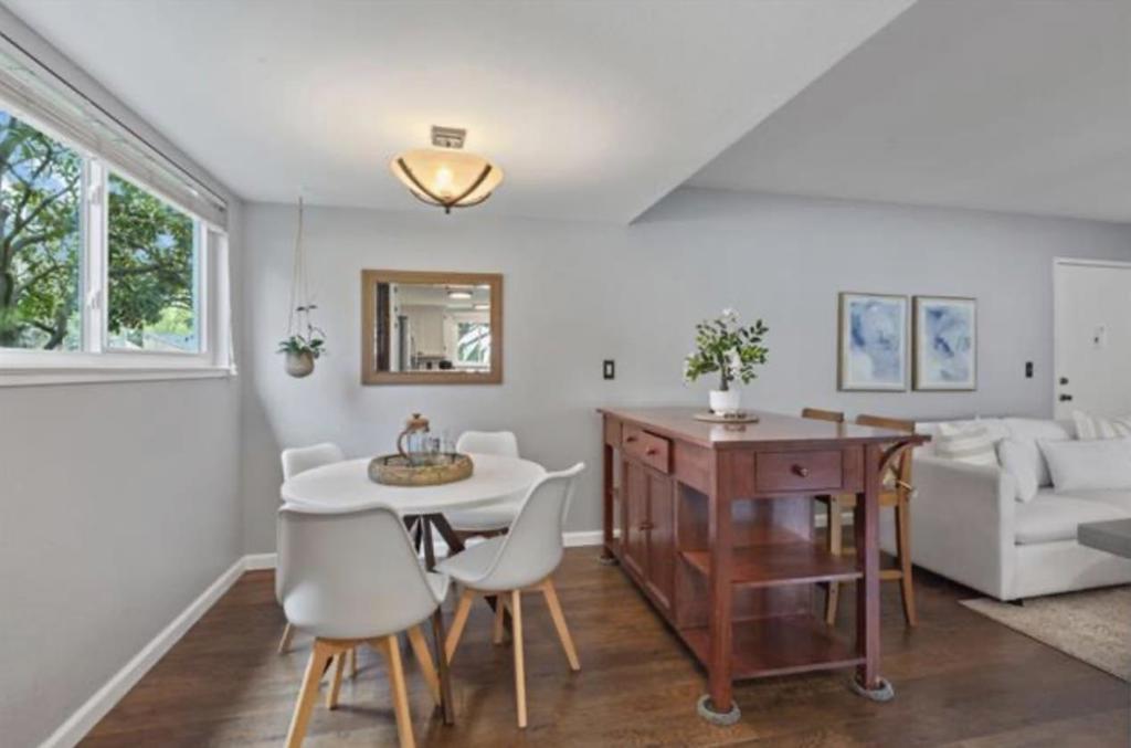 14225 Lora Drive 2 Property Photo 8