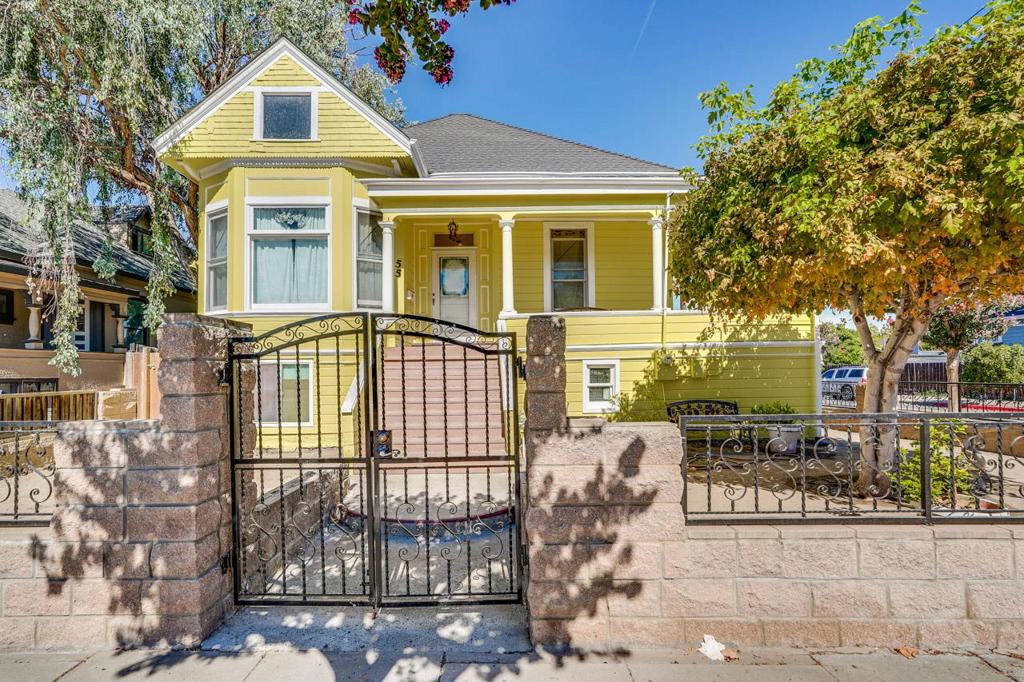 55 Willow Street Property Photo 2