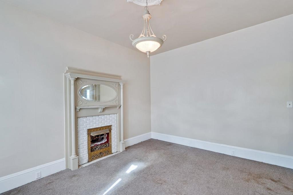 55 Willow Street Property Photo 11