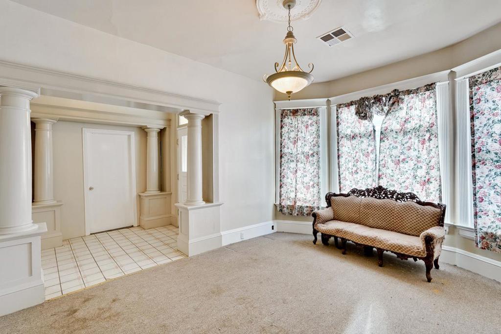 55 Willow Street Property Photo 12