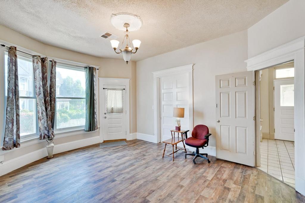 55 Willow Street Property Photo 16