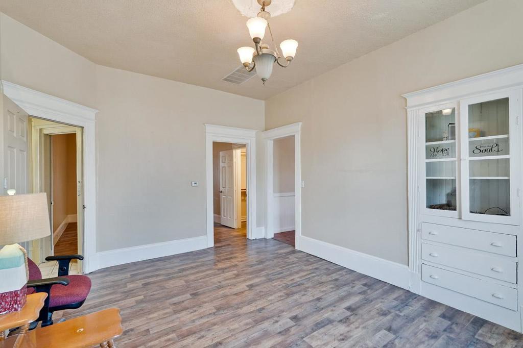 55 Willow Street Property Photo 18