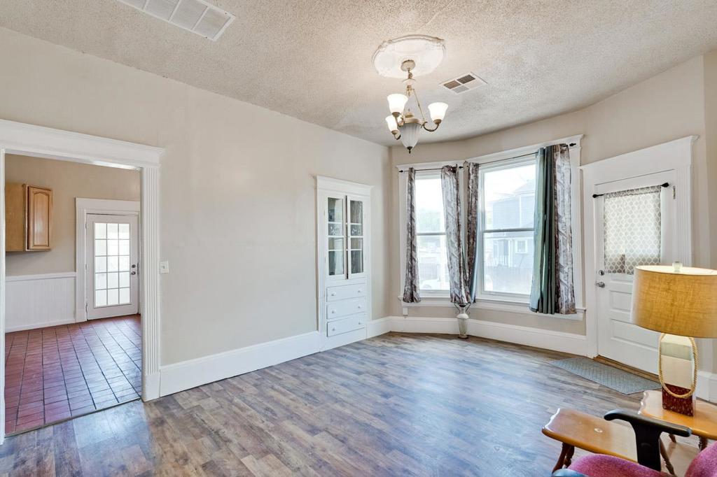 55 Willow Street Property Photo 19