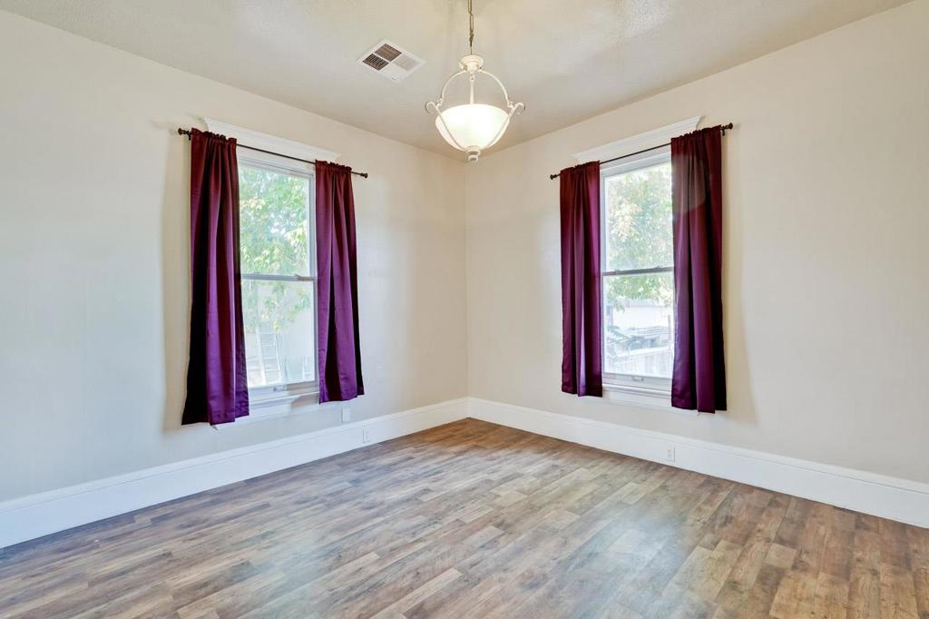 55 Willow Street Property Photo 28