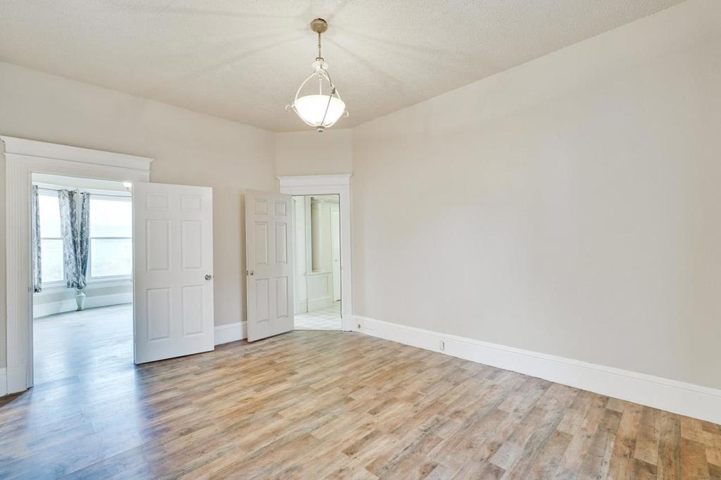 55 Willow Street Property Photo 35
