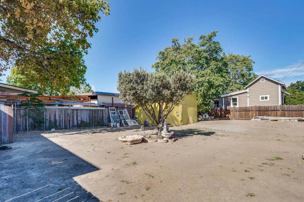 55 Willow Street Property Photo 55