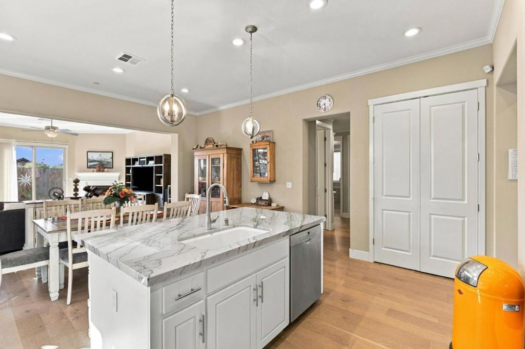 ML82063484 Property Photo 12