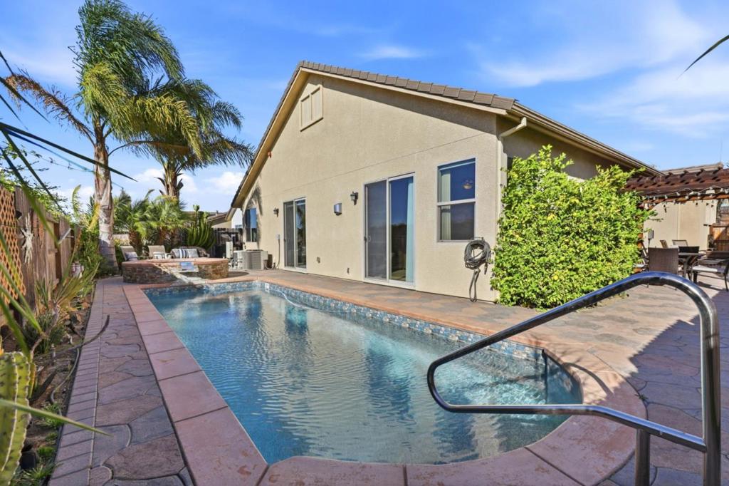 ML82063484 Property Photo 37