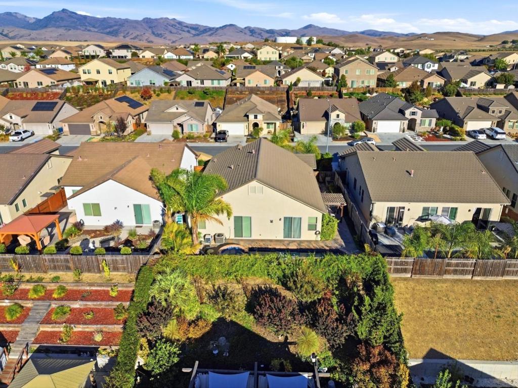 ML82063484 Property Photo 59