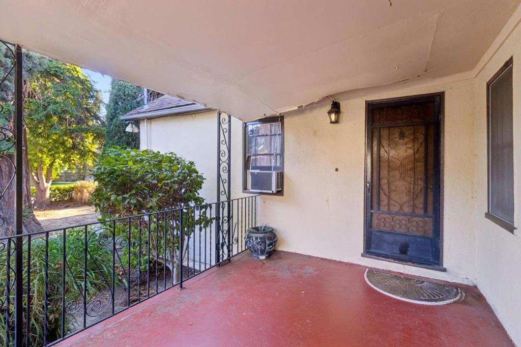 1551 Walters Avenue Property Photo 5
