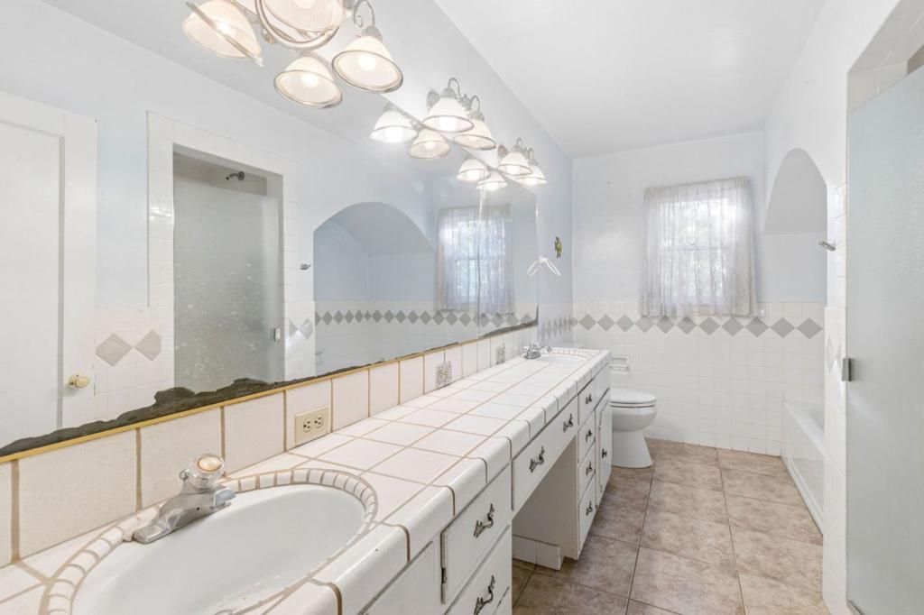 1551 Walters Avenue Property Photo 12