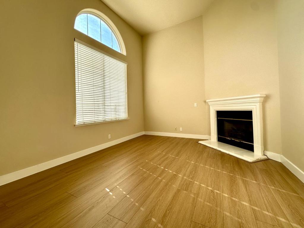 223 Vista Roma Way Property Photo 5