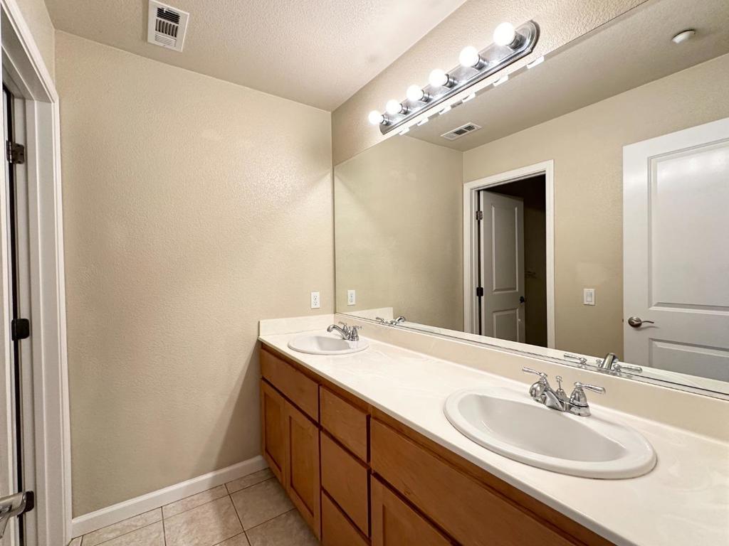223 Vista Roma Way Property Photo 14