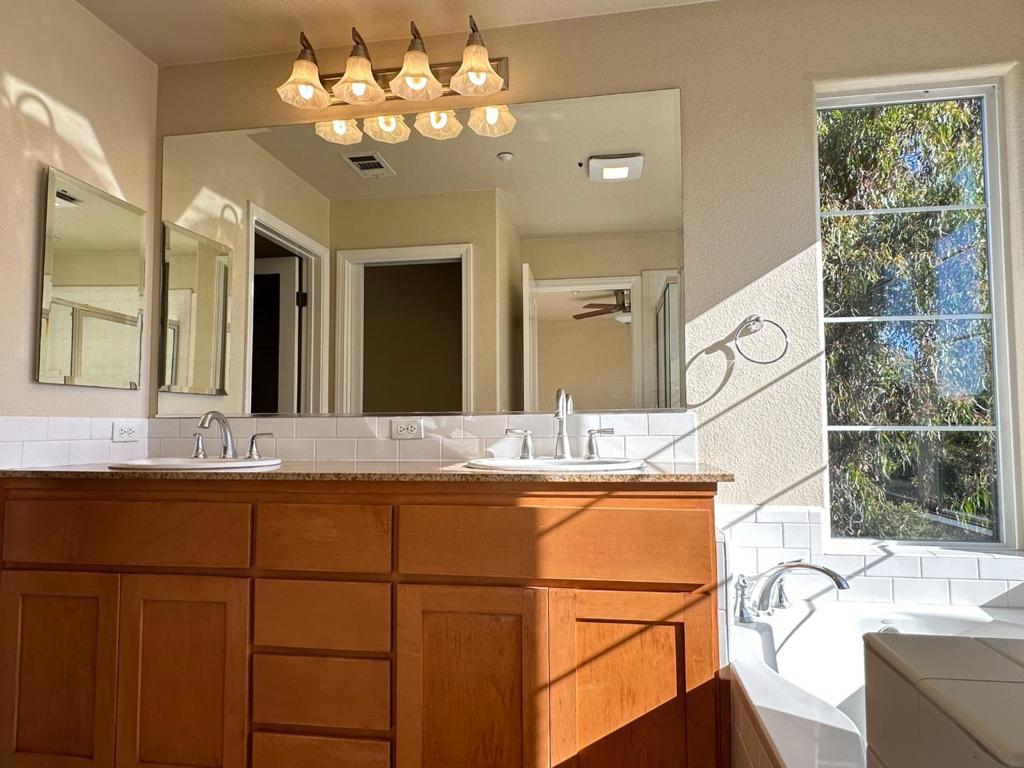 223 Vista Roma Way Property Photo 20