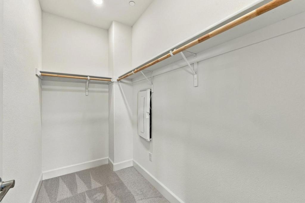 553 Clover Circle Property Photo 16