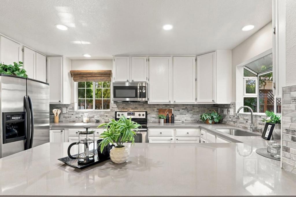 432 Bella Corte Property Photo 14