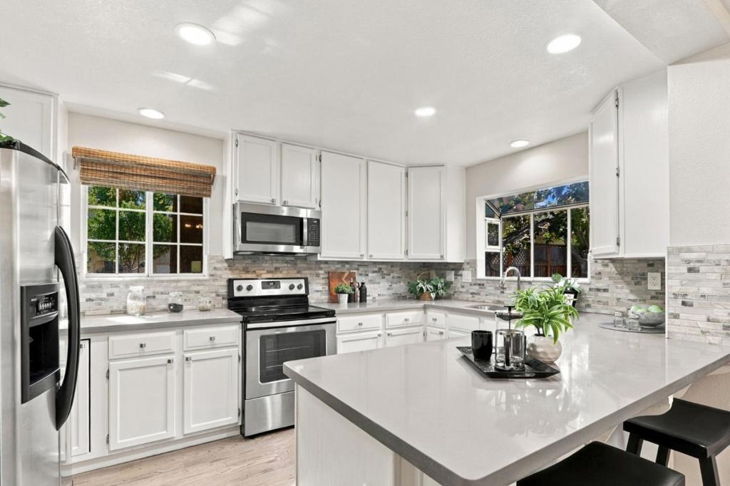 432 Bella Corte Property Photo 15