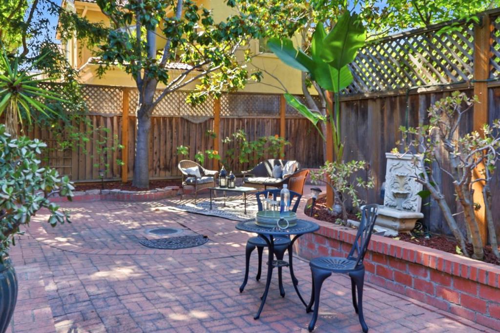 432 Bella Corte Property Photo 36
