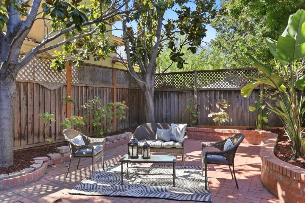 432 Bella Corte Property Photo 37