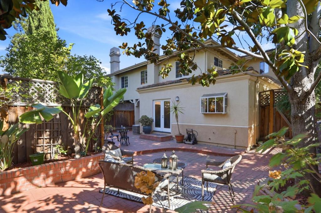 432 Bella Corte Property Photo 39