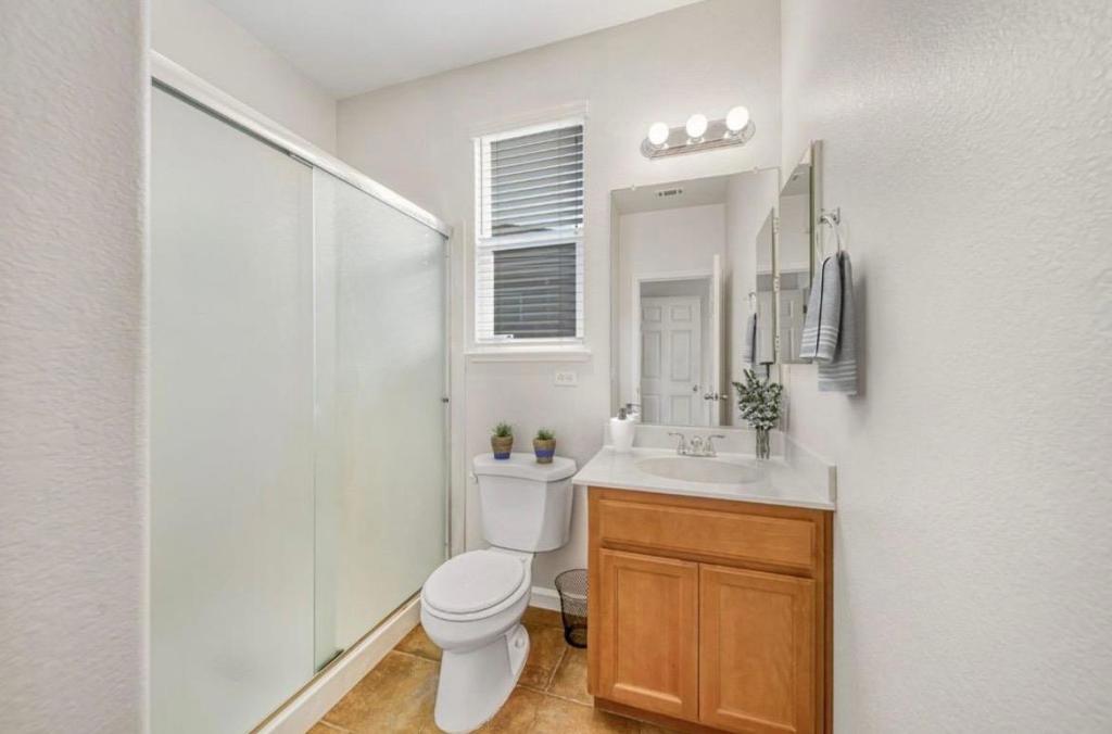 1648 Bermuda Lane Property Photo 11