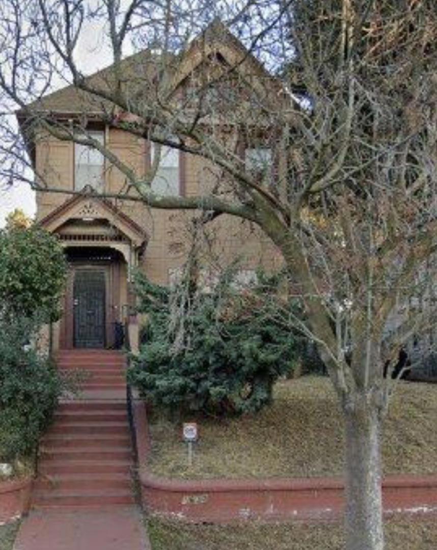 1630 Filbert Street Property Photo 2