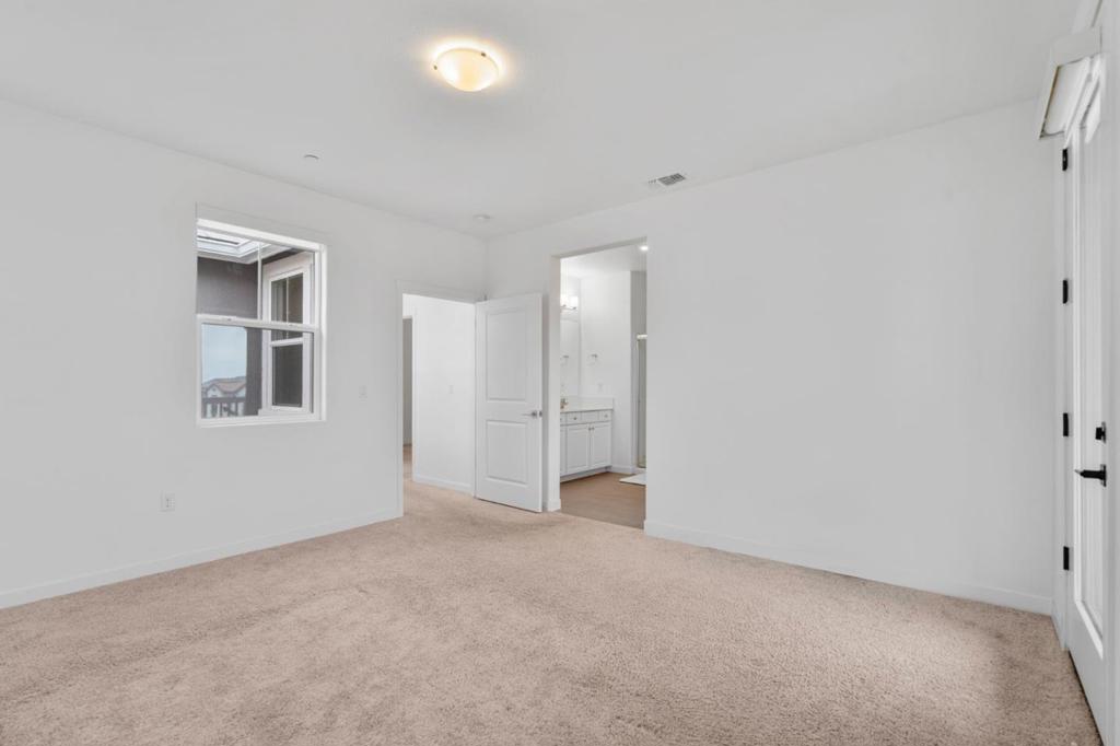 3002 Minaret Way Property Photo 13