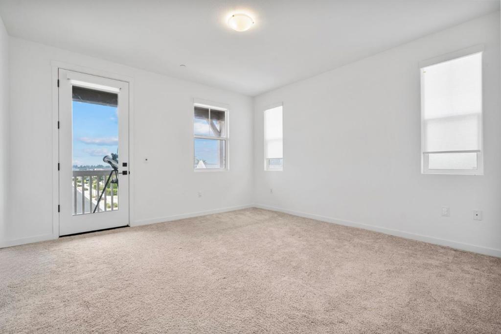 3002 Minaret Way Property Photo 14