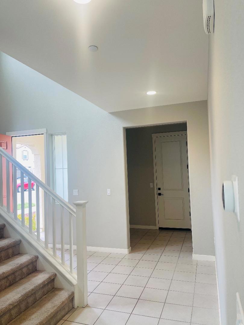 665 Tanoak Court Property Photo 12
