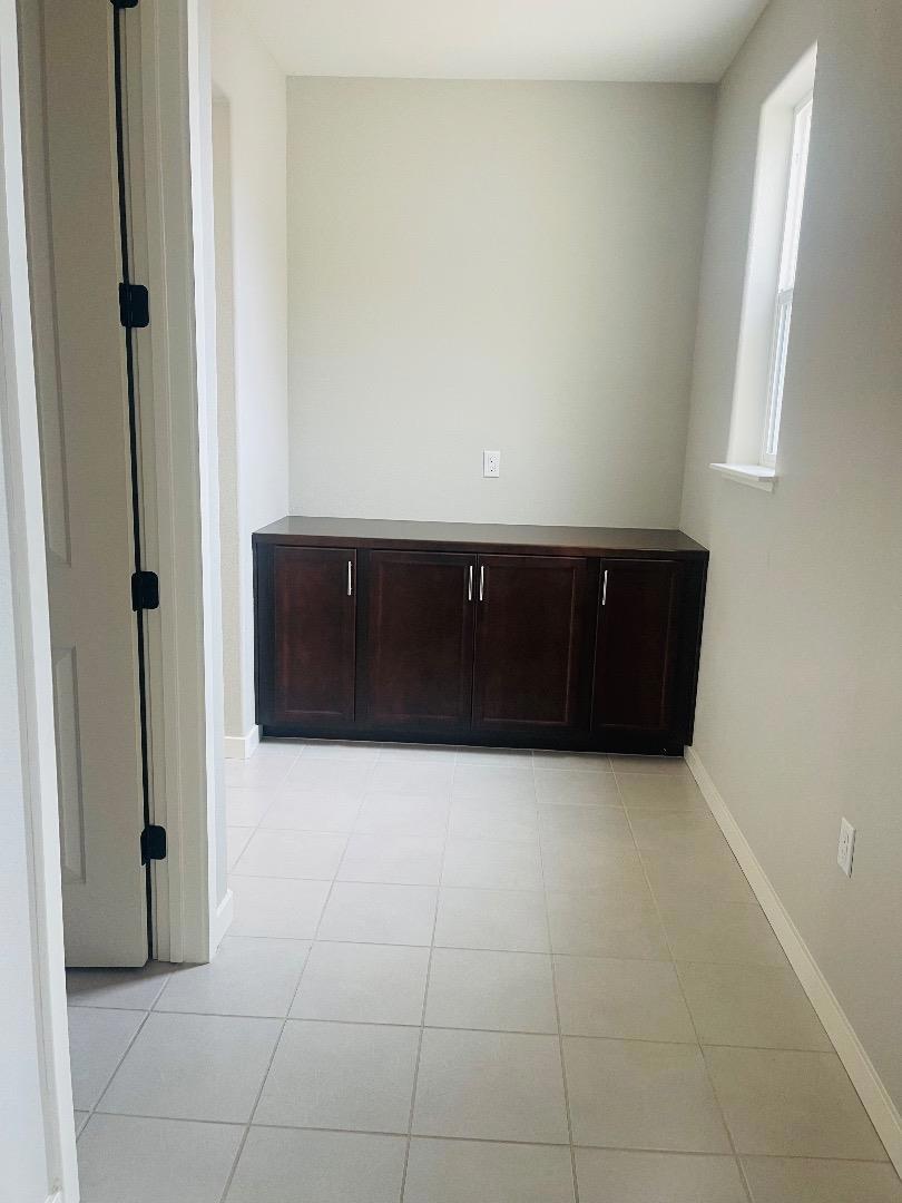665 Tanoak Court Property Photo 34