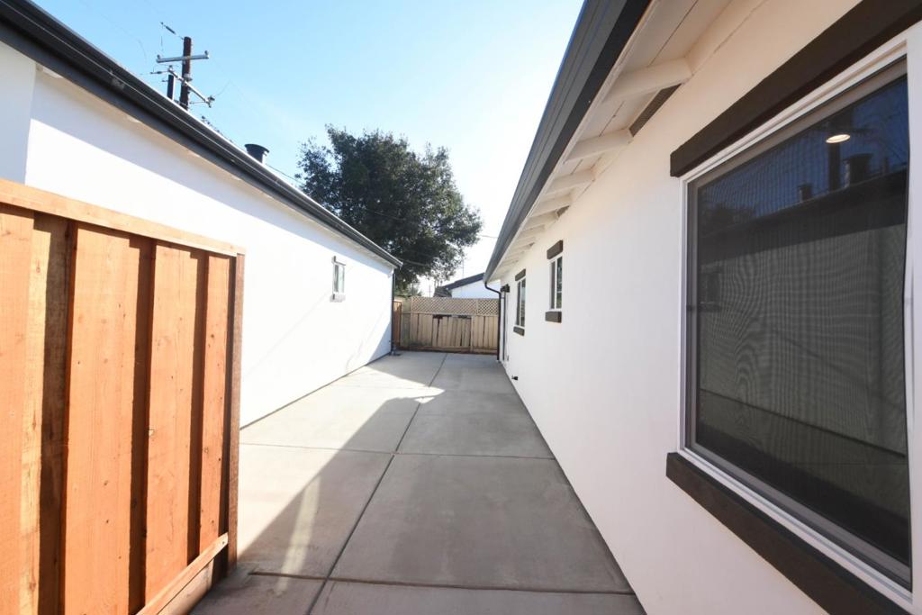 1960 Story Road Property Photo 21