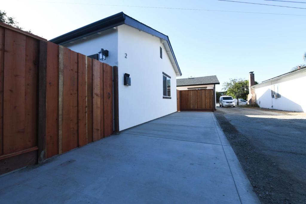1960 Story Road Property Photo 24