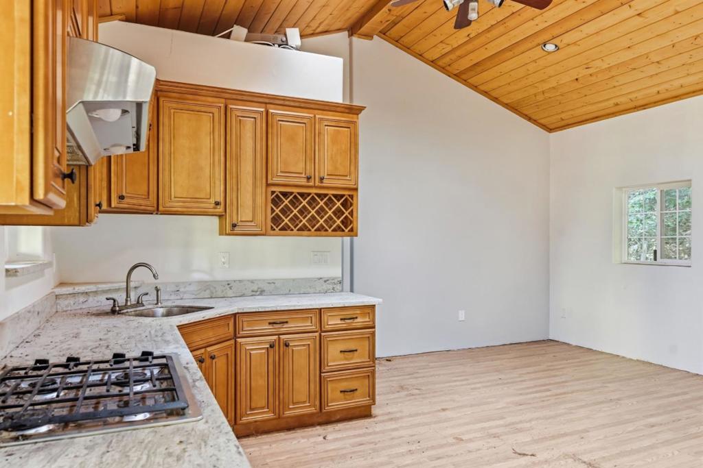 Bear Creek Road Property Photo 5