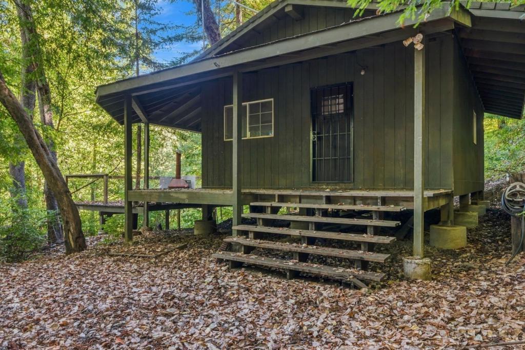 Bear Creek Road Property Photo 9