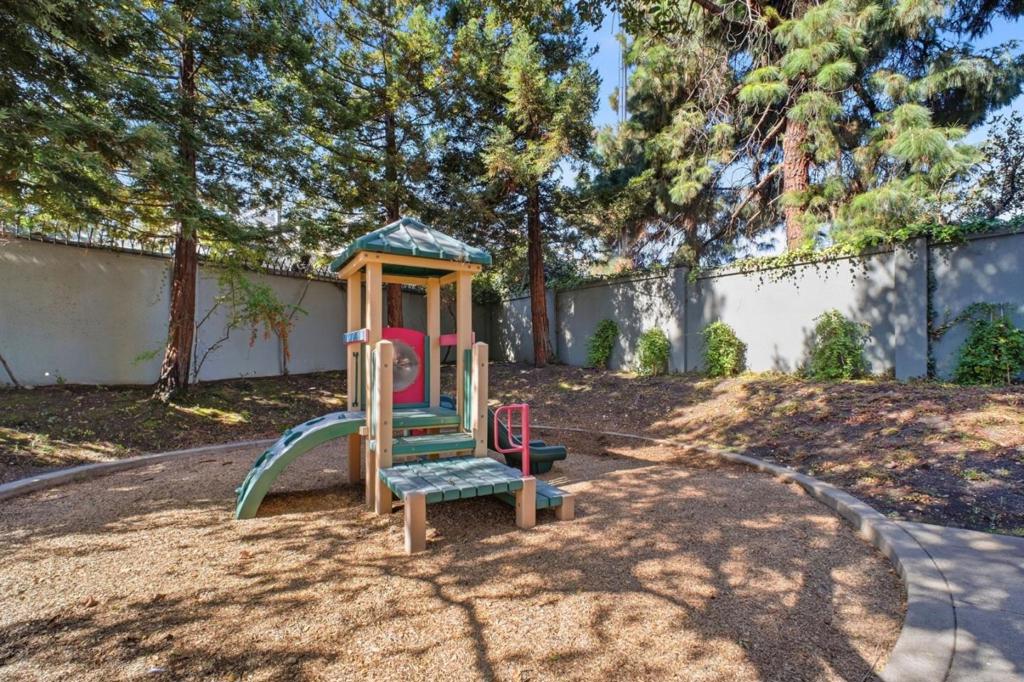 637 Atherton Place 403 Property Photo 39