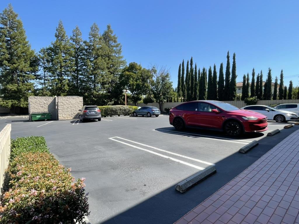 12280 Saratoga Sunnyvale Road 205 Property Photo 8