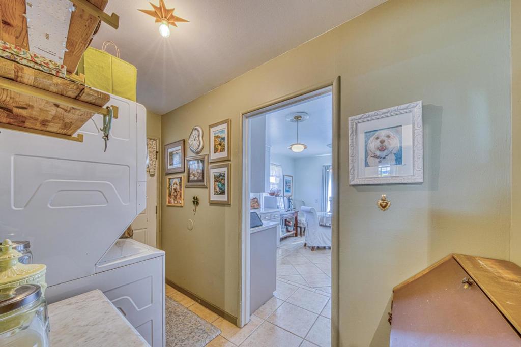 555 Elm Avenue Property Photo 16