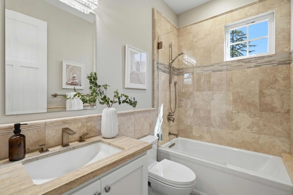 2209 Carmelita Drive Property Photo 19