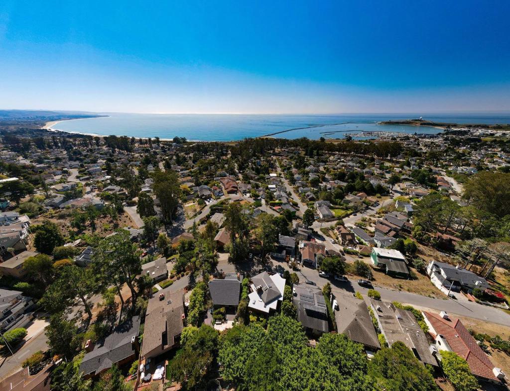 212 Dolores Street Property Photo 1