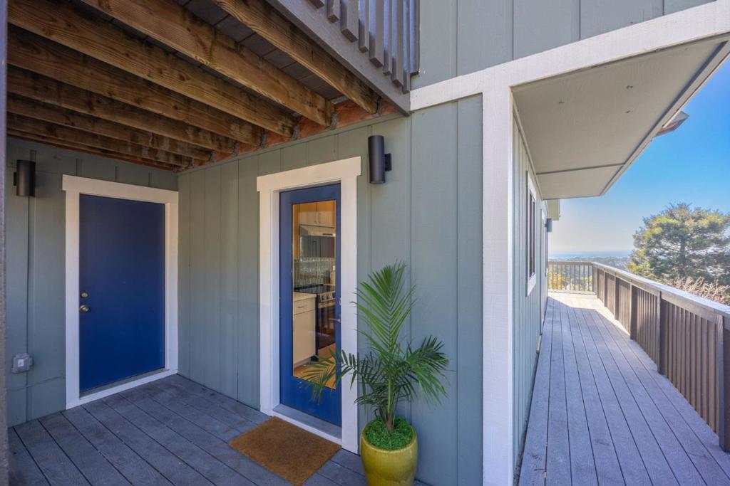 212 Dolores Street Property Photo 5