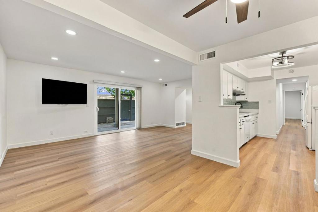 5101 Admiralty Lane Property Photo 18