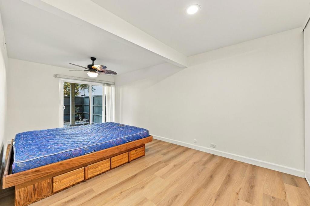 5101 Admiralty Lane Property Photo 33