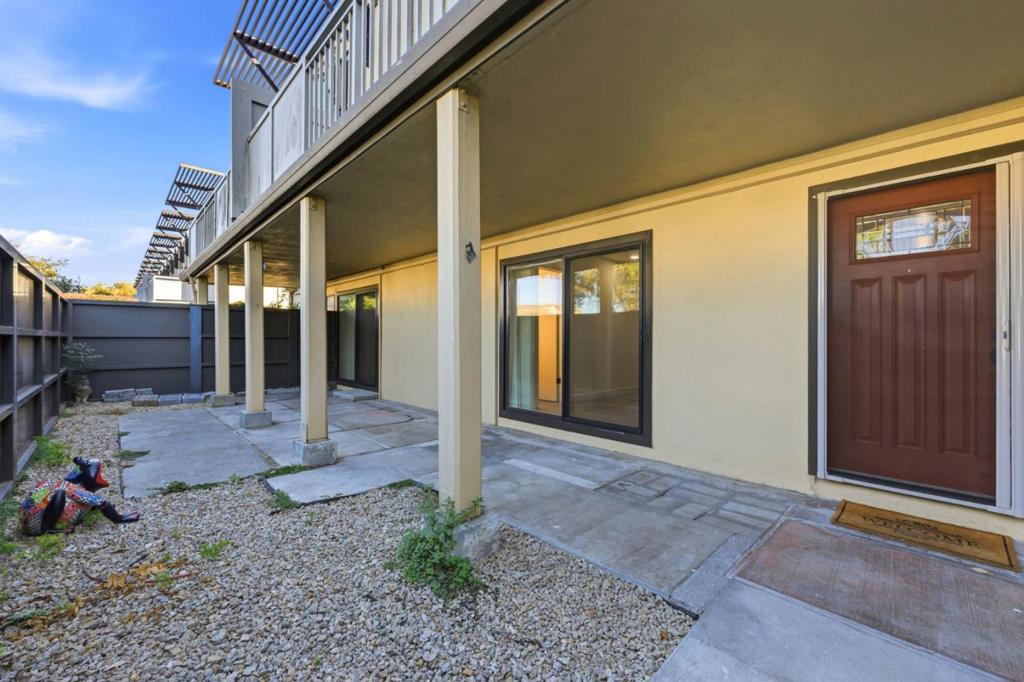 5101 Admiralty Lane Property Photo 43