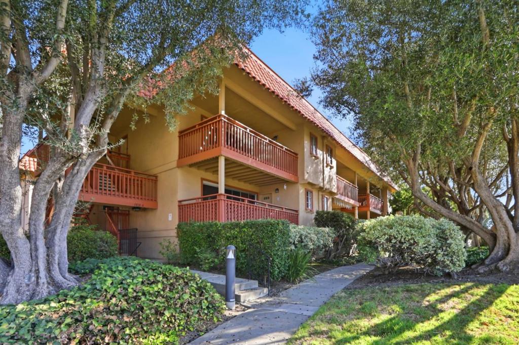 1035 Alta Mira Drive A Property Photo 1