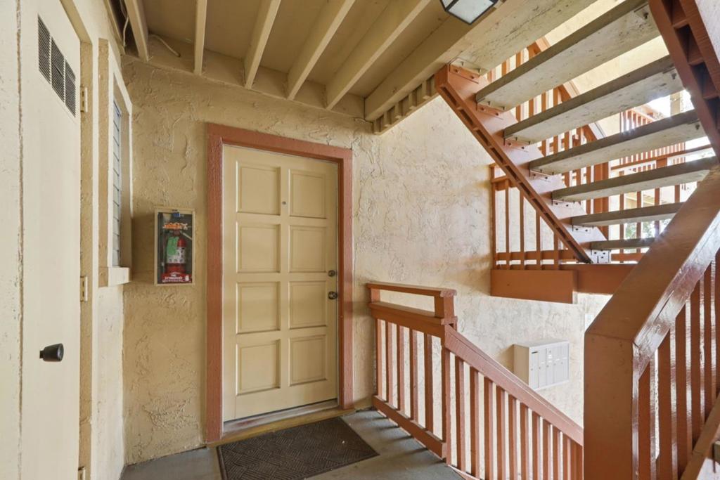 1035 Alta Mira Drive A Property Photo 5
