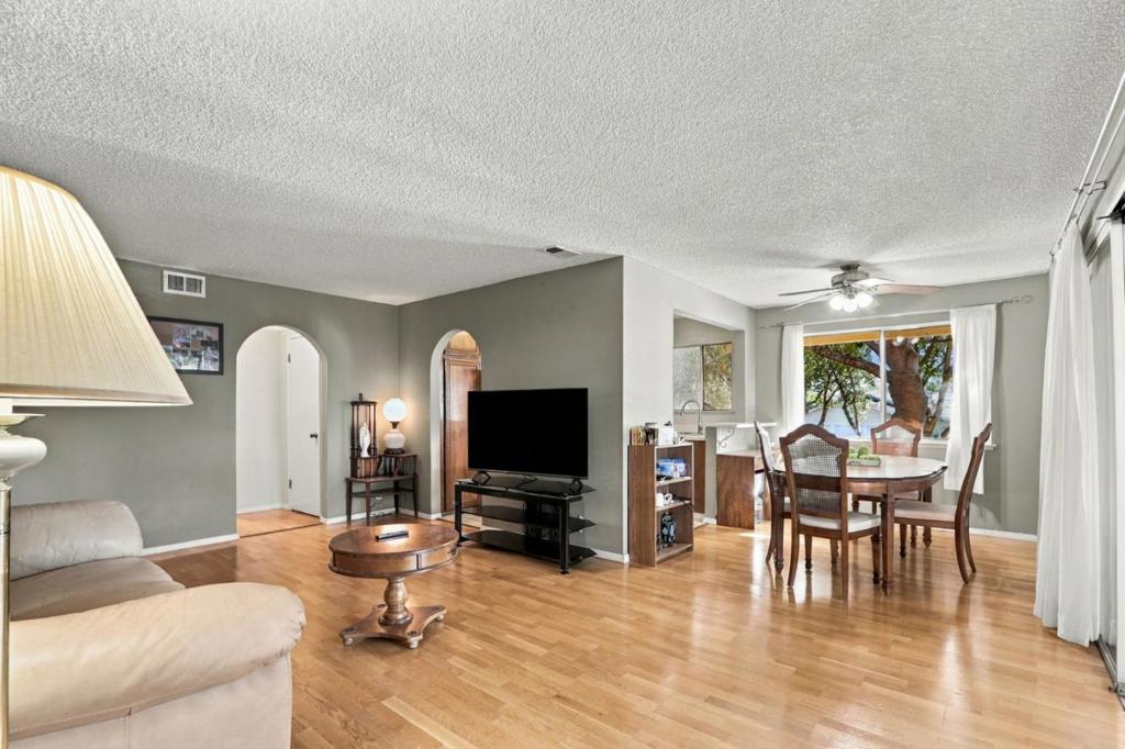 1035 Alta Mira Drive A Property Photo 9