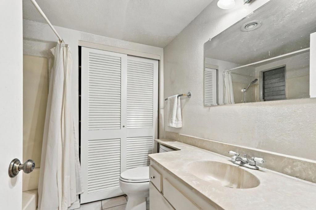1035 Alta Mira Drive A Property Photo 19